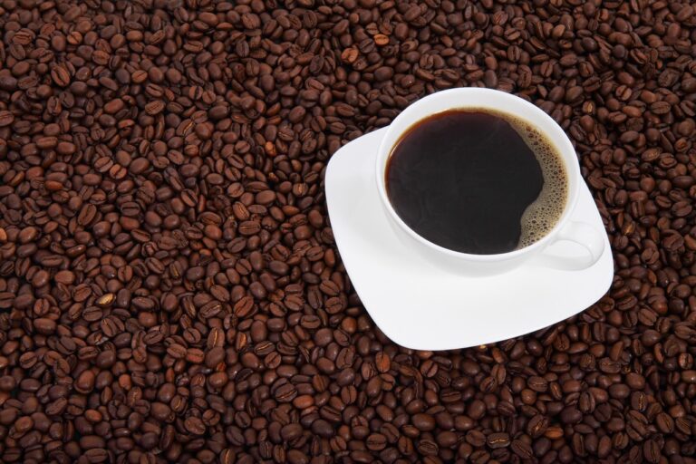 Wie schmeckt Kaffee am besten und welche Faktoren beeinflussen den Kaffeegeschmack?