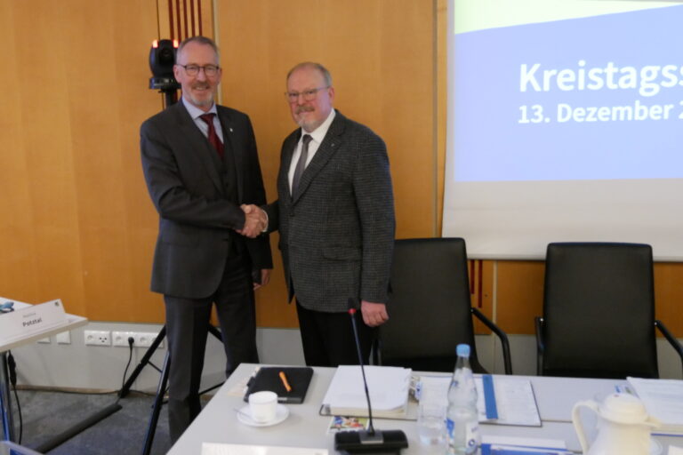 Dr. Wolfgang Buschmann vom Kreistag des Kreises Schleswig-Flensburg erneut zum Landrat gewählt