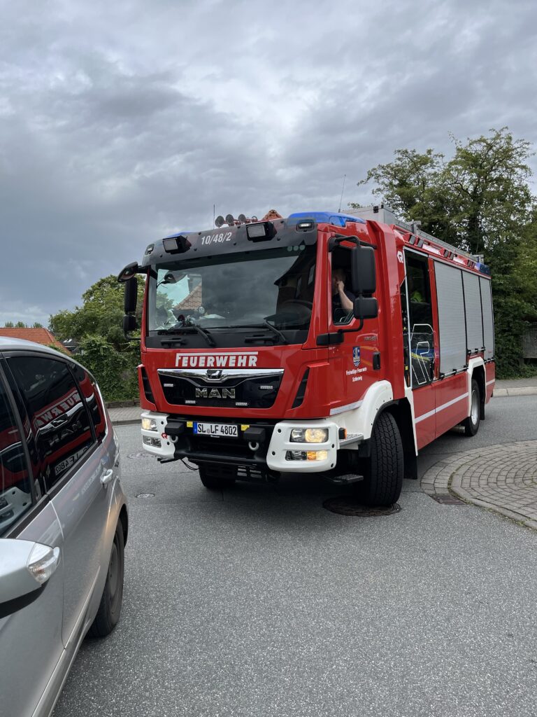 Schleswig: Gemeinsame Kontrolle von Feuerwehr, KOD, Straßenverkehrsbehörde und Polizei