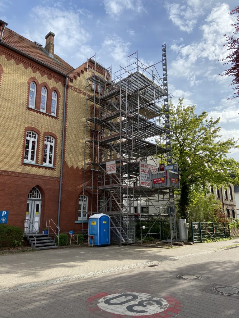 Ausbau des Dachgeschosses an der Schleswiger Wilhelminenschule schreitet voran